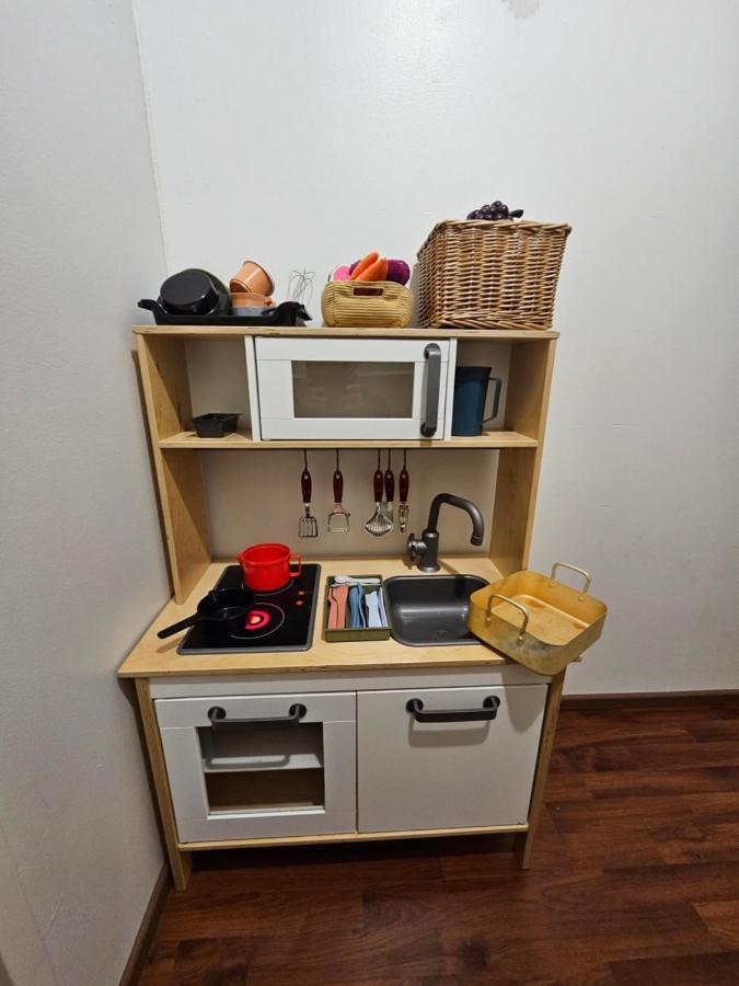 Make Yourself At Home โรวานิเอมิ ภายนอก รูปภาพ